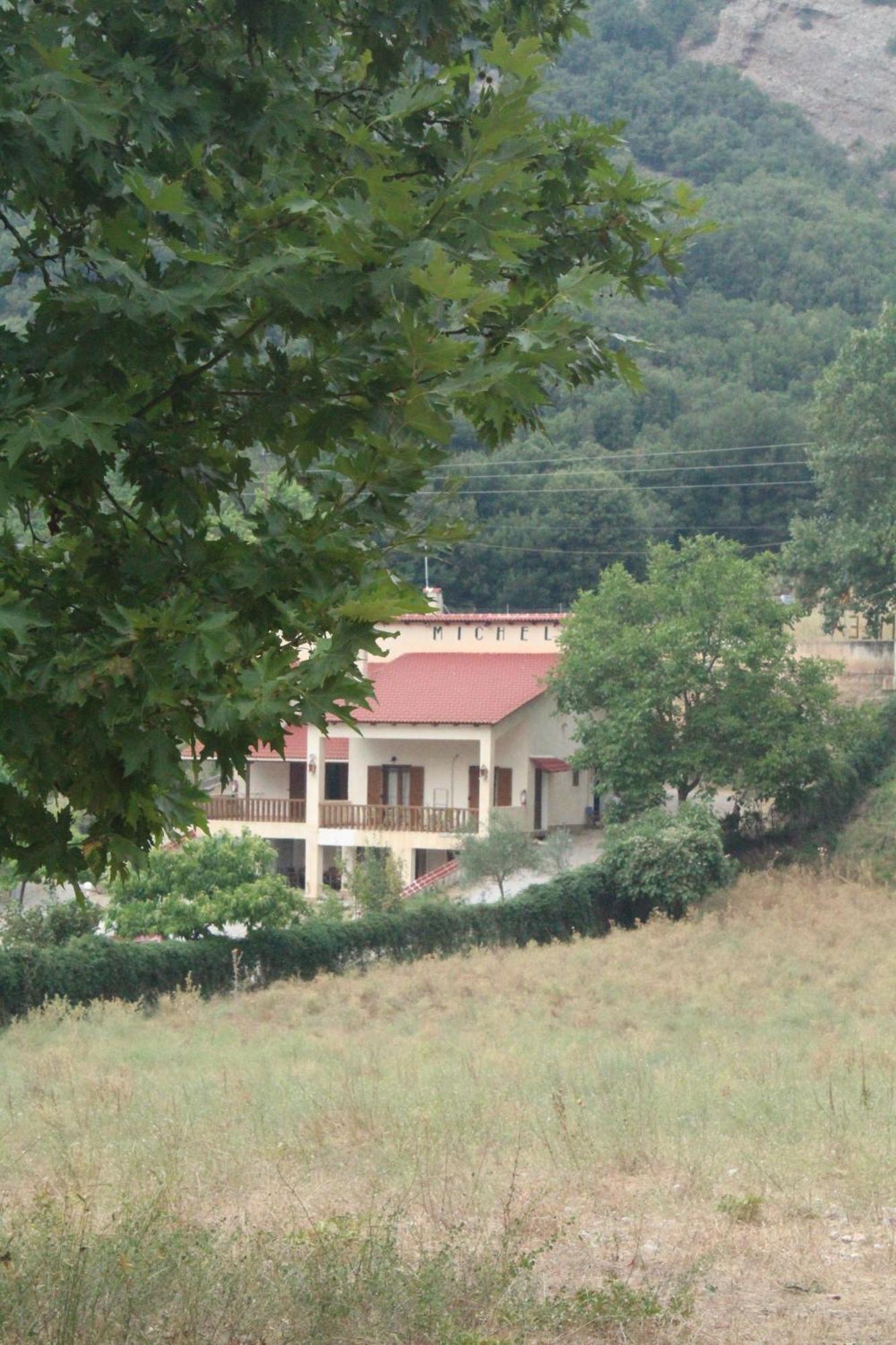 Michel Studios Kalavryta Exterior photo